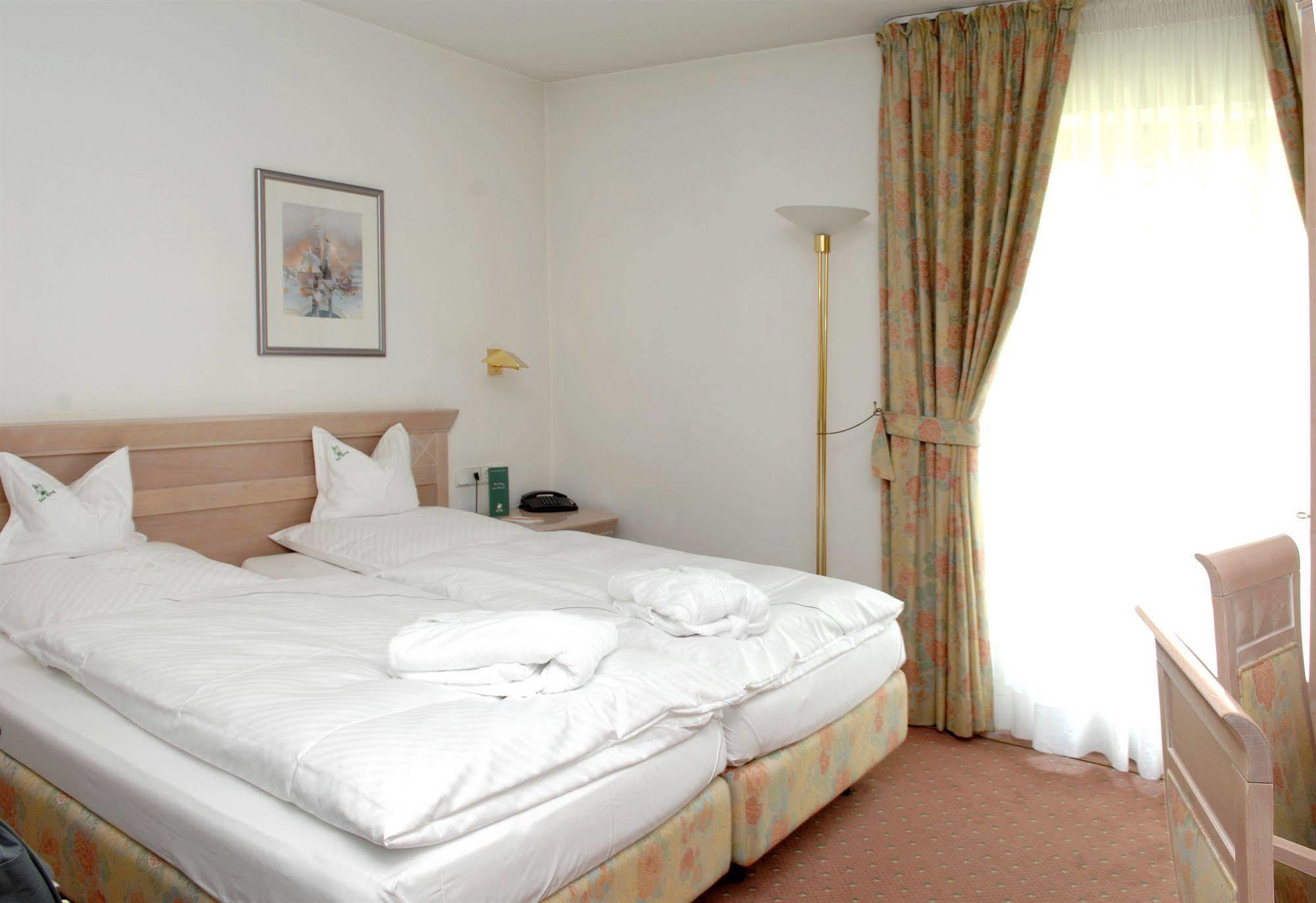 Hotel Gasthof Der Krug Stegaurach Εξωτερικό φωτογραφία